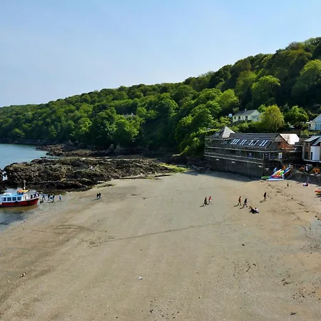 Holiday home 6 Bed In Cawsand 59006 *